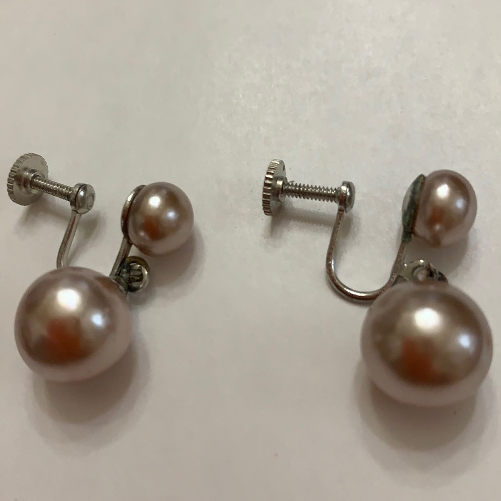 JAPAN PINK PEARLS DROP EARRINGS SCREW, SILVER MOUNTING VINTAGE ESTATE VICTORIAN
